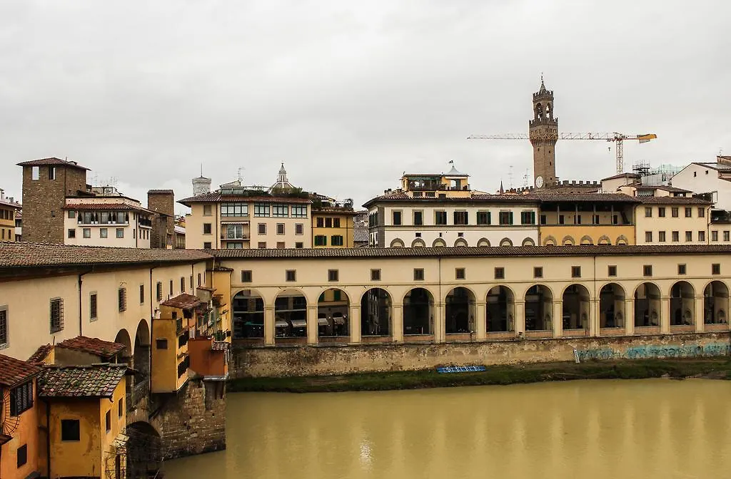 Ponte Vecchio Luxury II Apartment Florence
